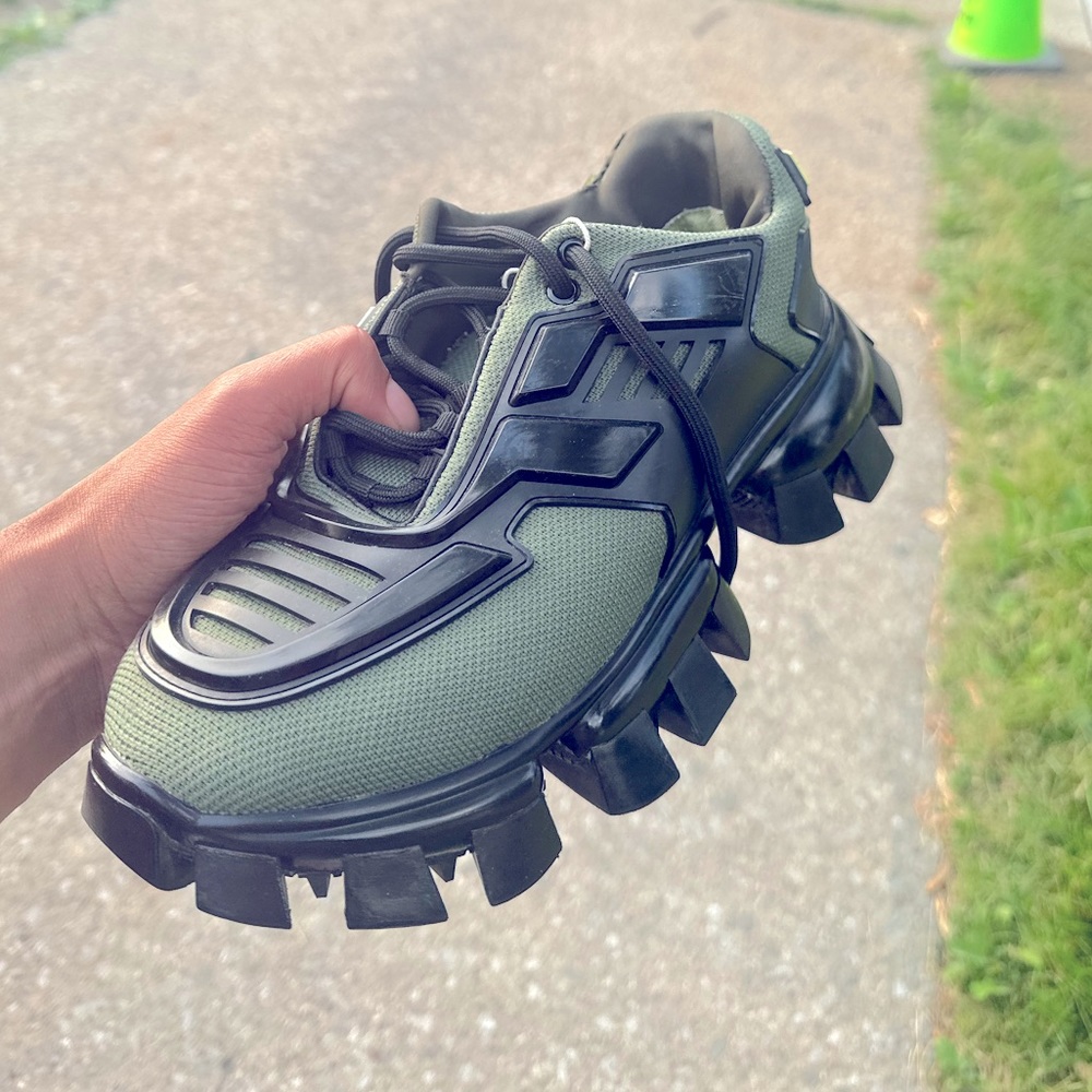 Prada cloudburst size 43 10 USA